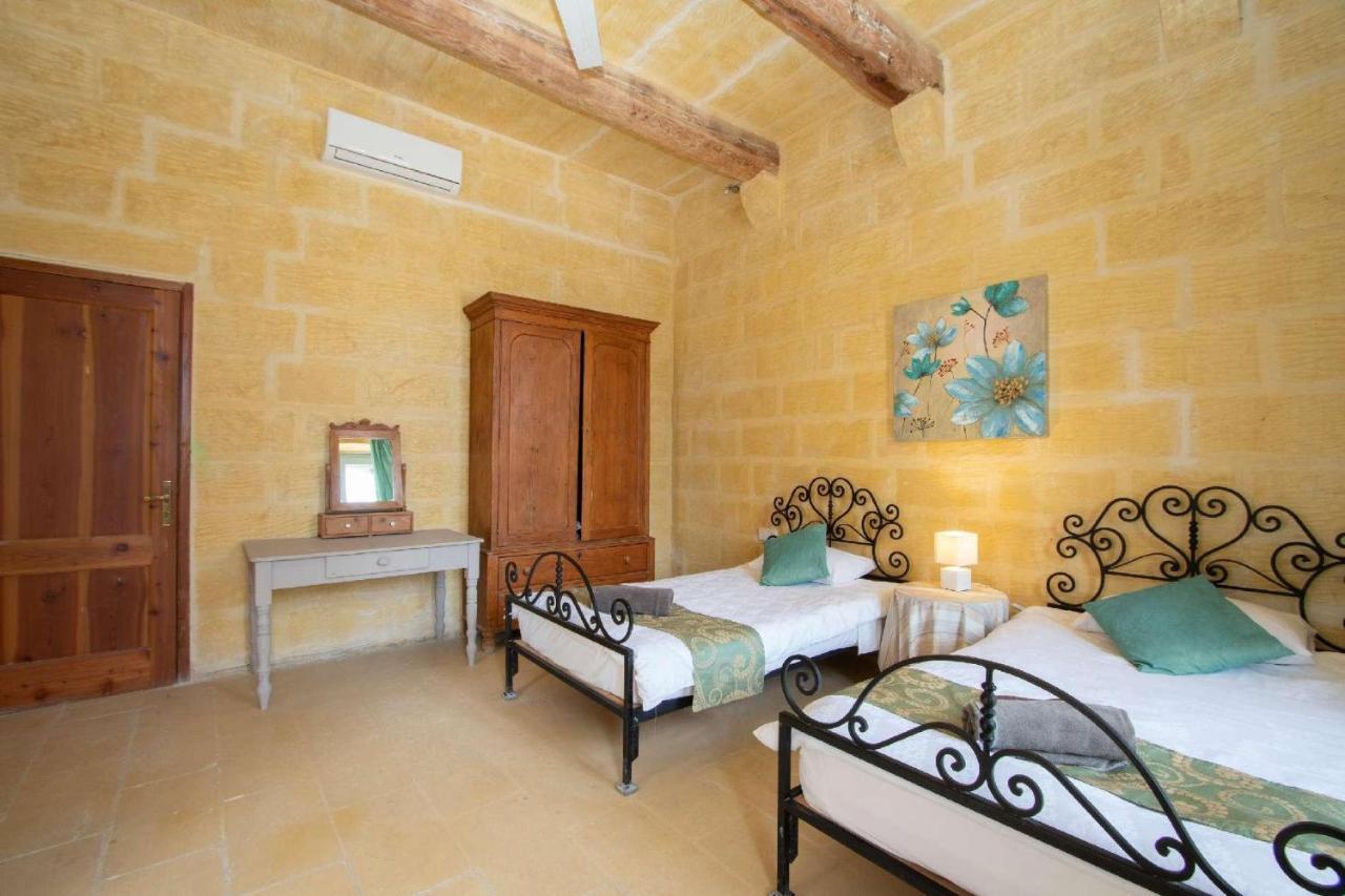 Ghar Ilma IV Holiday Home Santa Luċija エクステリア 写真